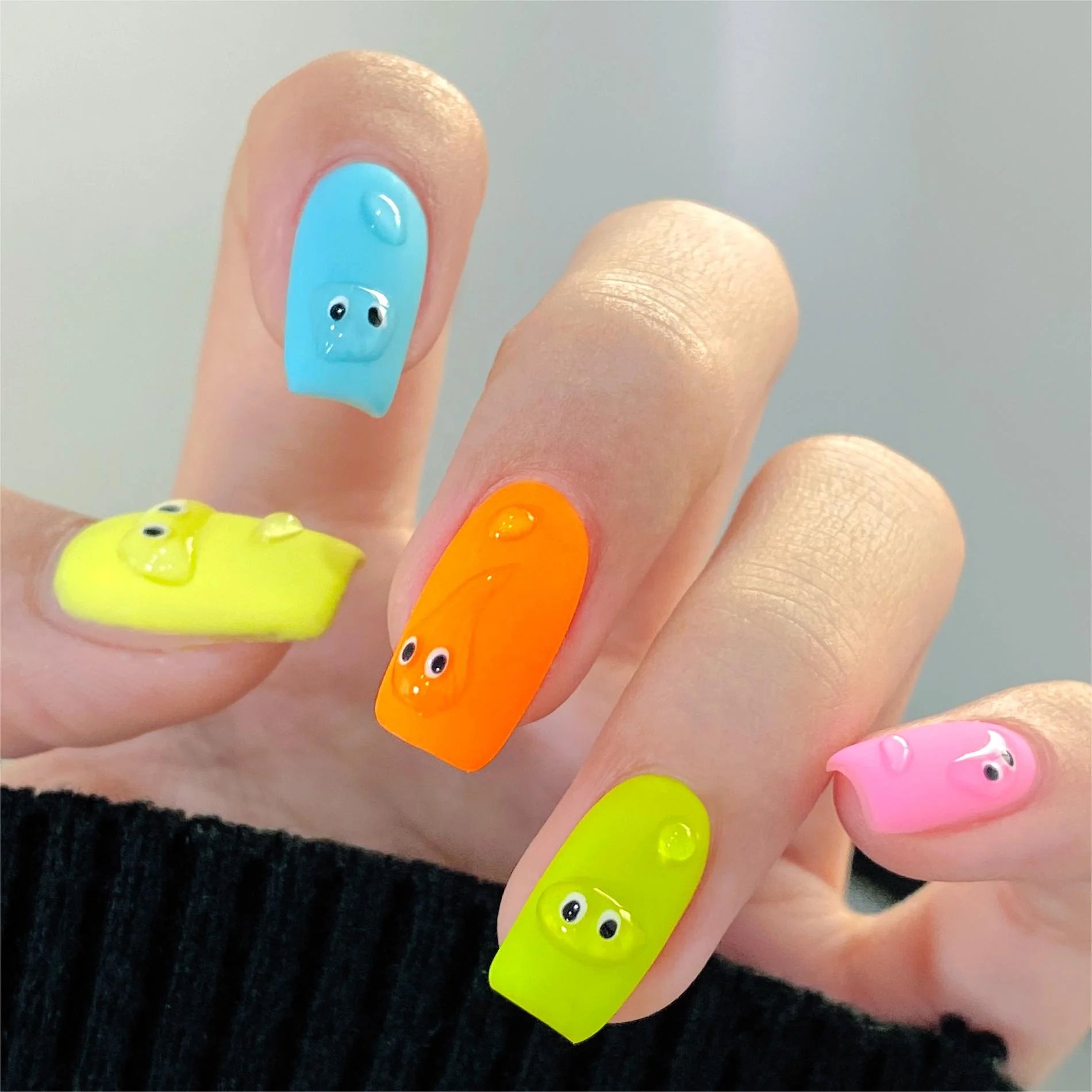 Govandi Neon Fluorescent Gel Nail Polish Kit 12 Colors Set